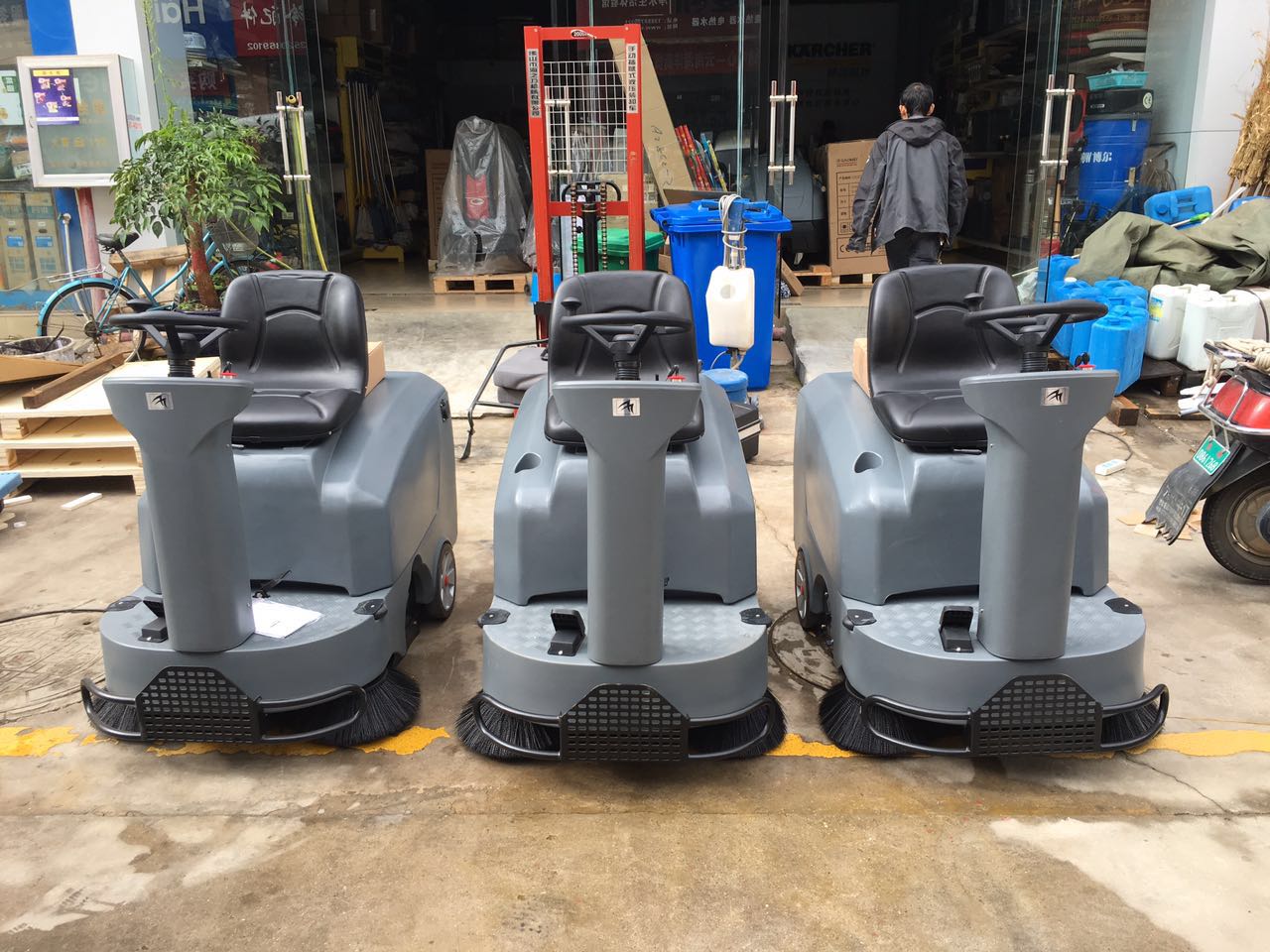 高品質(zhì)掃地機買(mǎi)到這個(gè)價(jià)，痛哭也沒(méi)有用了