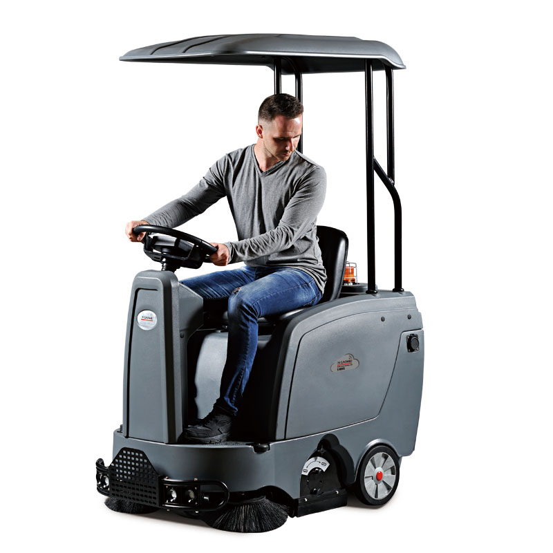 與人工相比、電動(dòng)掃地車(chē)的優(yōu)勢