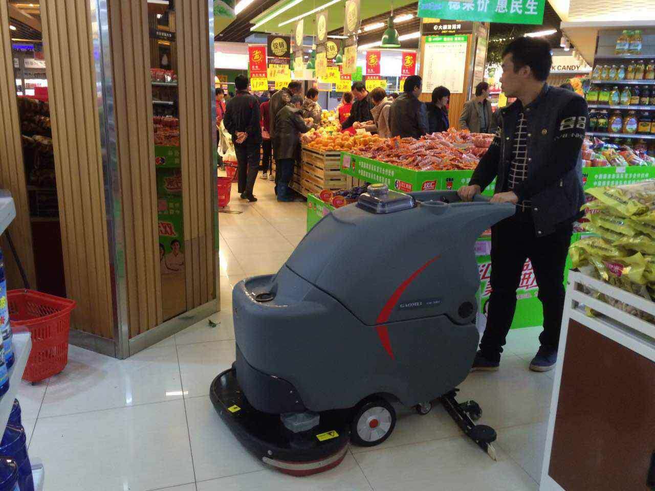 大理石地面用洗地機效果會(huì )更好